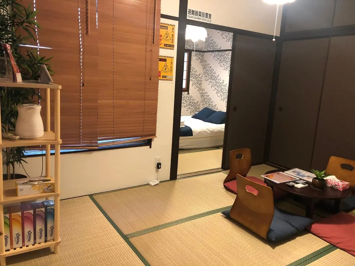 Funhouse-To North Umeda Guestresidence Osaka 2*,